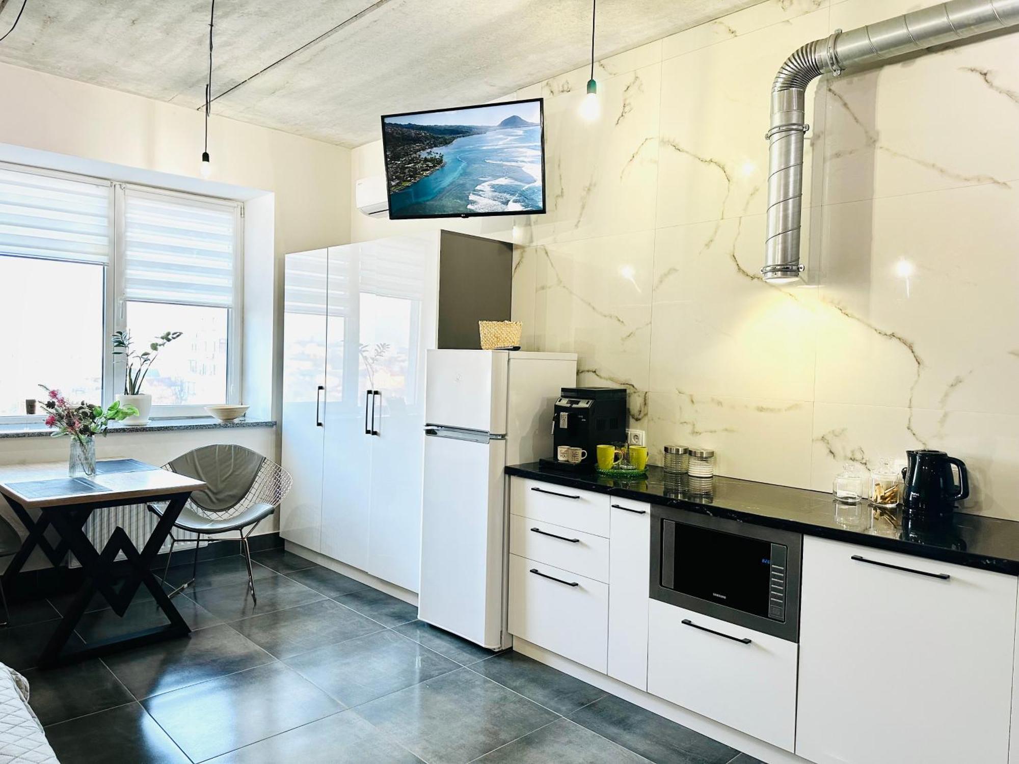 Comfortable Apartments With A Coffee Machine In The City Centre, Zlata Plaza Rivne Ngoại thất bức ảnh